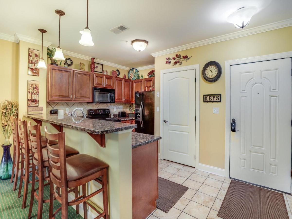 Downtown Delight, 2 Bedrooms, Pool, Hot Tub, Sleeps 6 Gatlinburg Buitenkant foto