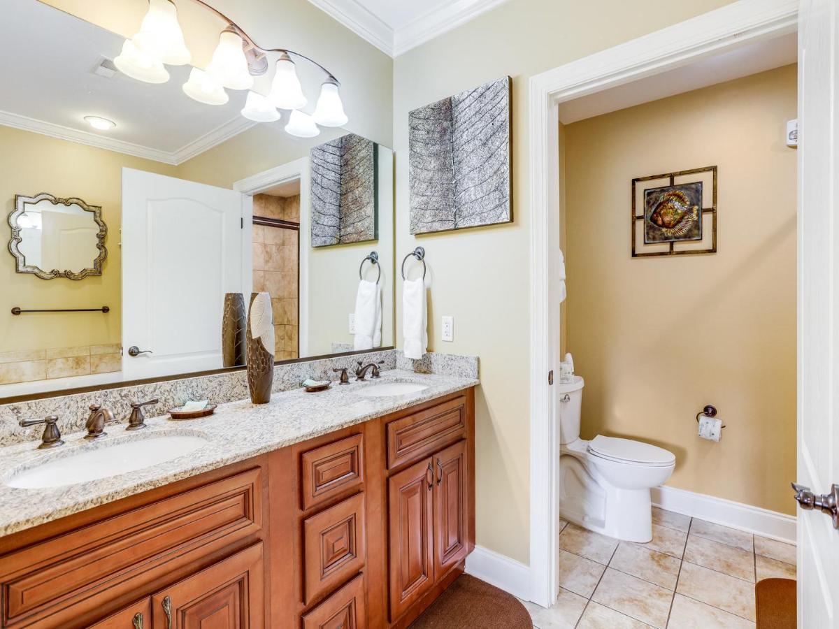 Downtown Delight, 2 Bedrooms, Pool, Hot Tub, Sleeps 6 Gatlinburg Buitenkant foto
