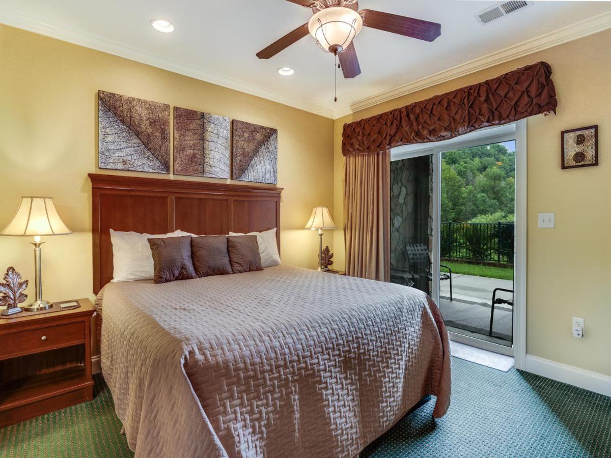 Downtown Delight, 2 Bedrooms, Pool, Hot Tub, Sleeps 6 Gatlinburg Buitenkant foto