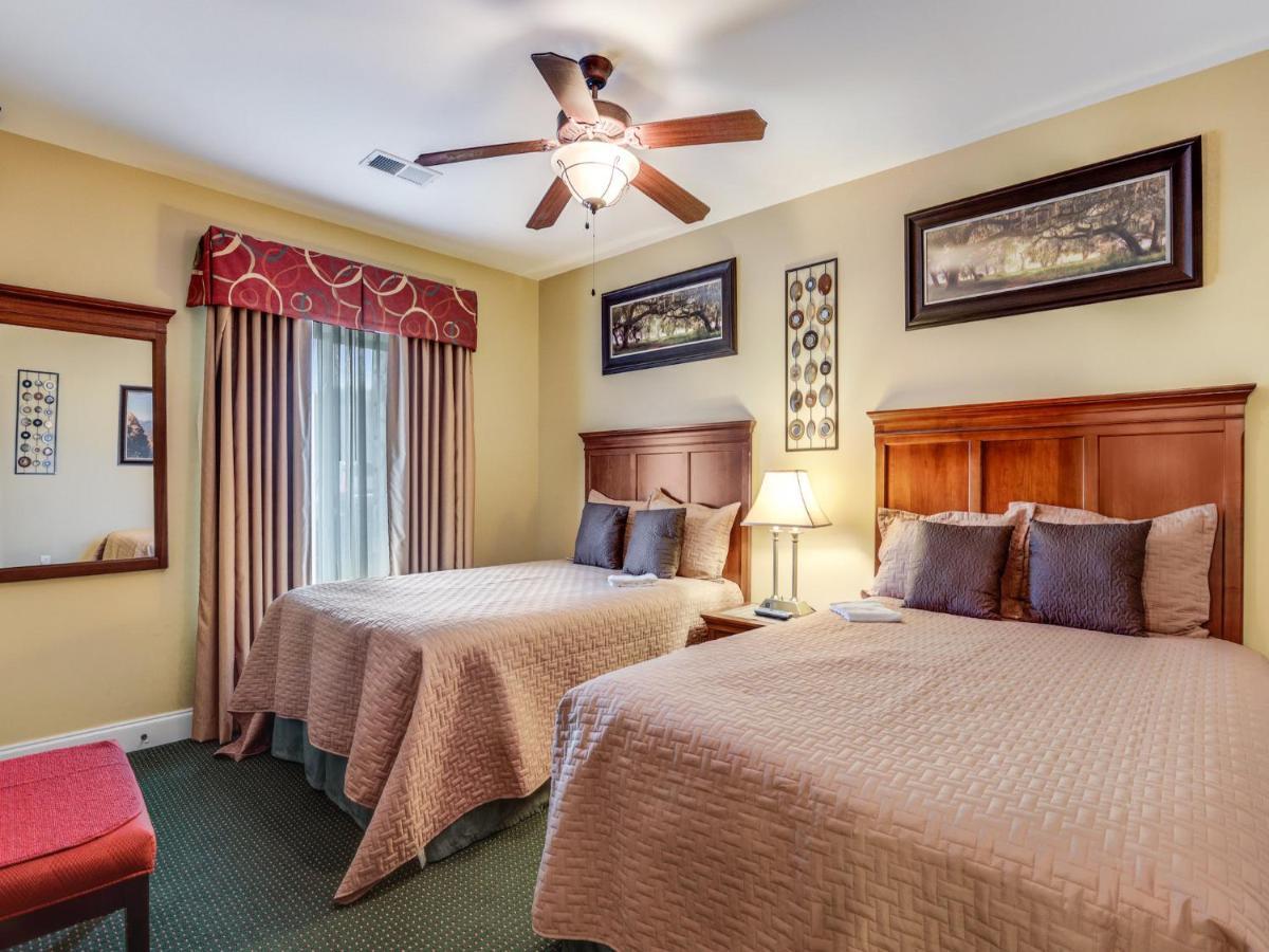 Downtown Delight, 2 Bedrooms, Pool, Hot Tub, Sleeps 6 Gatlinburg Buitenkant foto