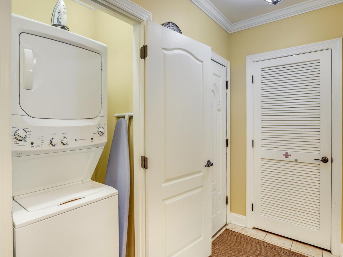 Downtown Delight, 2 Bedrooms, Pool, Hot Tub, Sleeps 6 Gatlinburg Buitenkant foto
