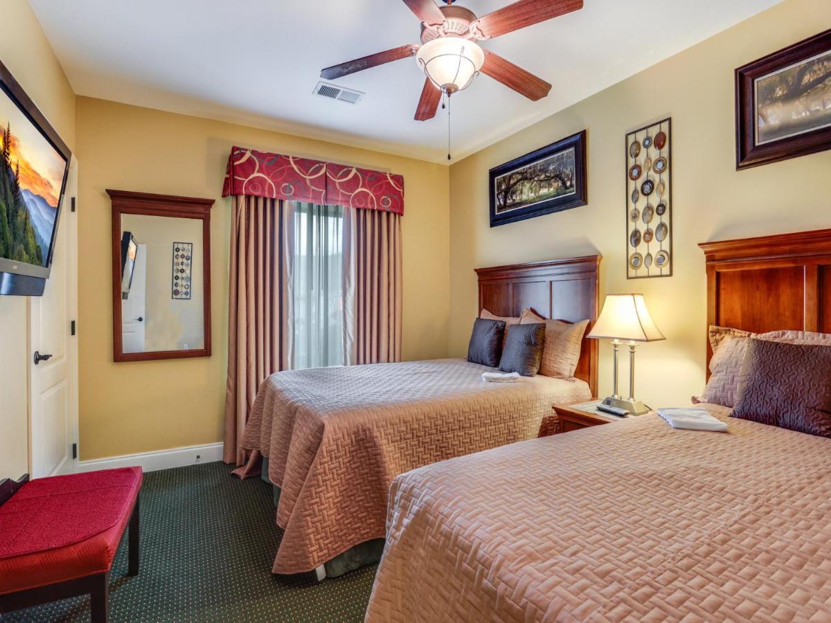 Downtown Delight, 2 Bedrooms, Pool, Hot Tub, Sleeps 6 Gatlinburg Buitenkant foto
